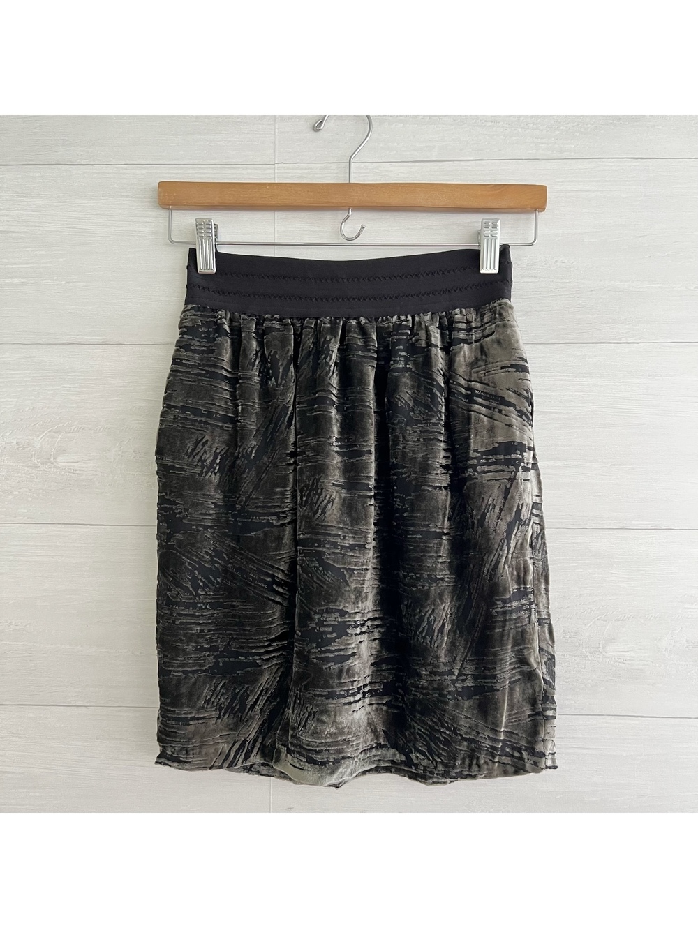 Sparkle & Fade Gray Black Burnout Velvet Pull On Pocket Skirt Size Small